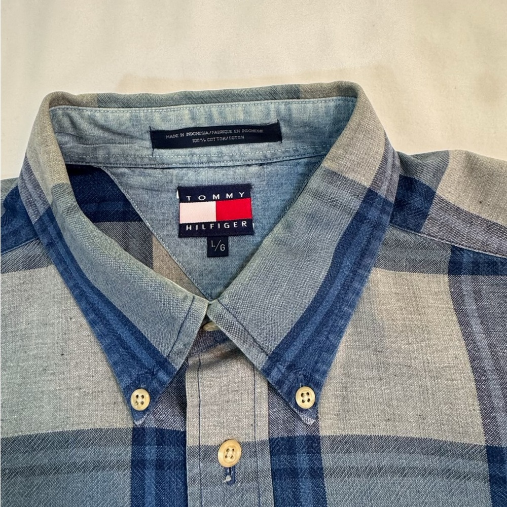 Tommy Hilfiger Plaid Button Down Size‎ Large NWOT